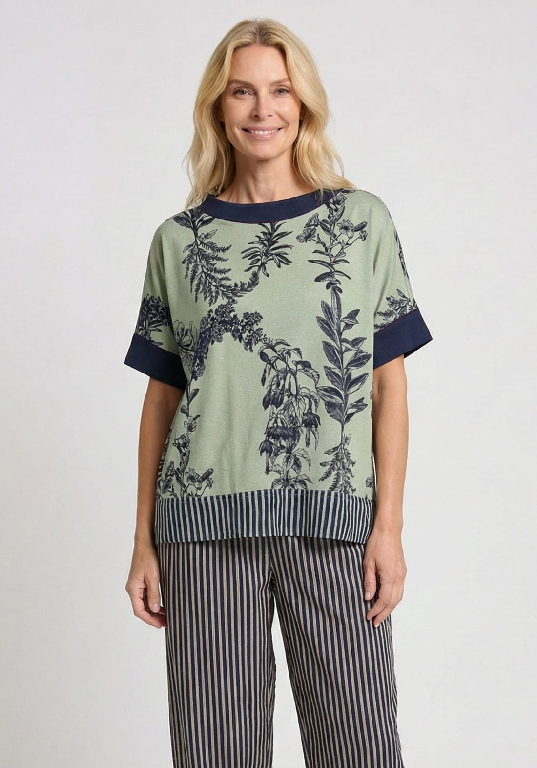 Top Deomali Flowers Crown Indigo l Aloe Wash